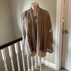 Tahari 2 piece cardigan and tank set new size medium